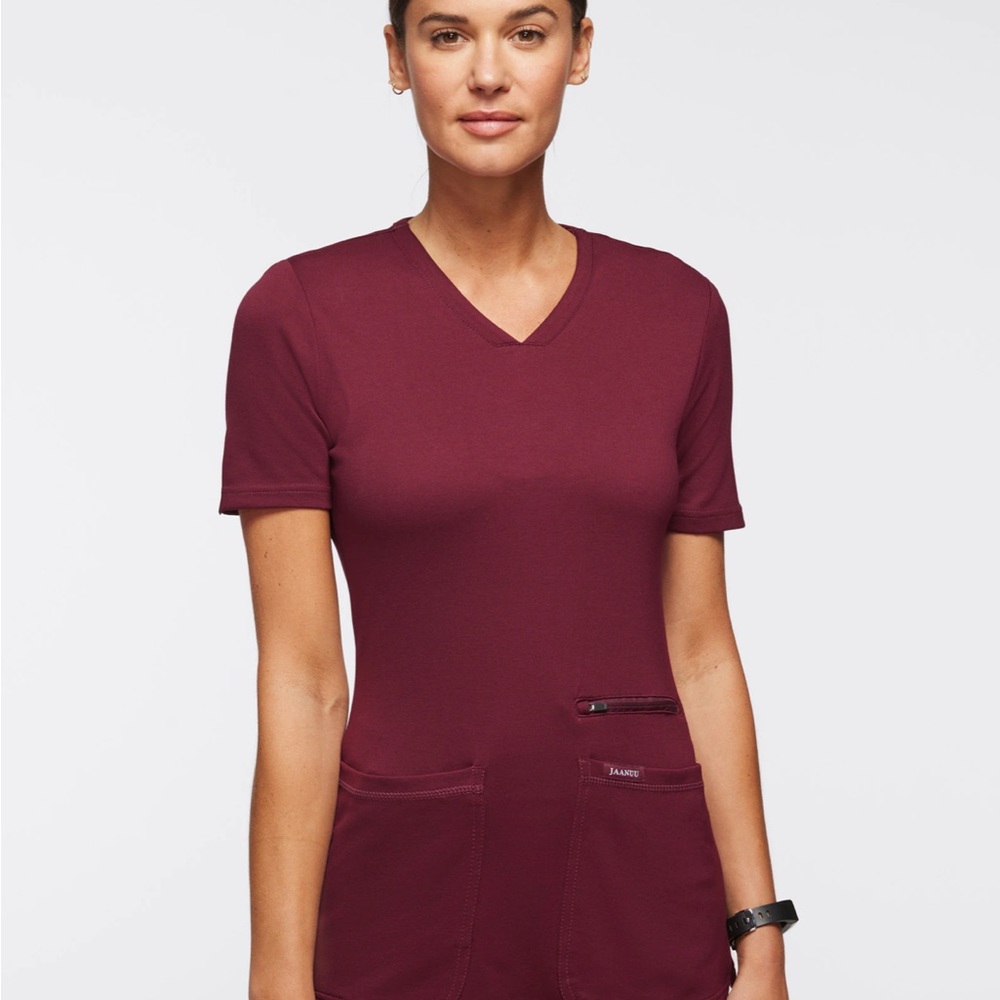 JAANUU XS SCRUB SET